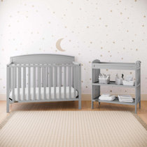 Graco crib and changing table set discount